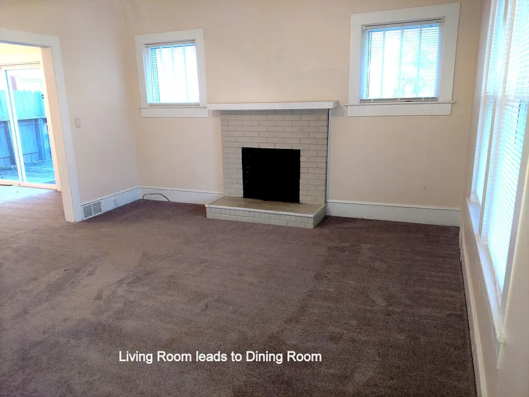 212 Dianne St — Photo 3