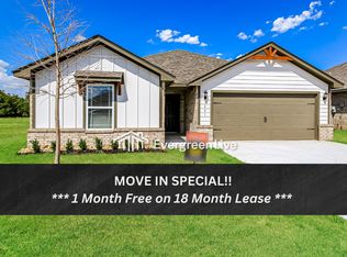 1601 Crimson Lake Blvd, El Reno, OK 73036