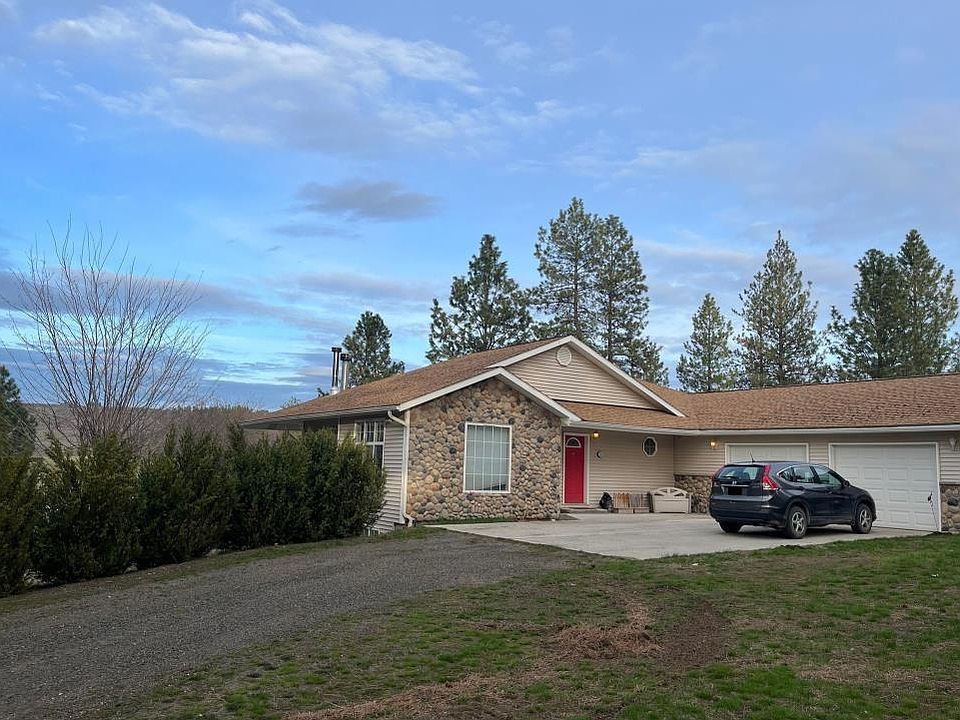 1st image of 49840 Forest Dr E