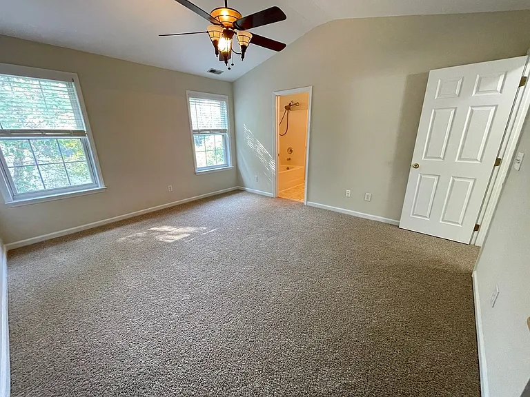 606 Ascott Way — Photo 28