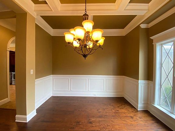 3rd image of 4559 San Saba Dr