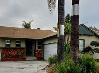 22650 Clarendon St, Woodland Hills, CA 91367