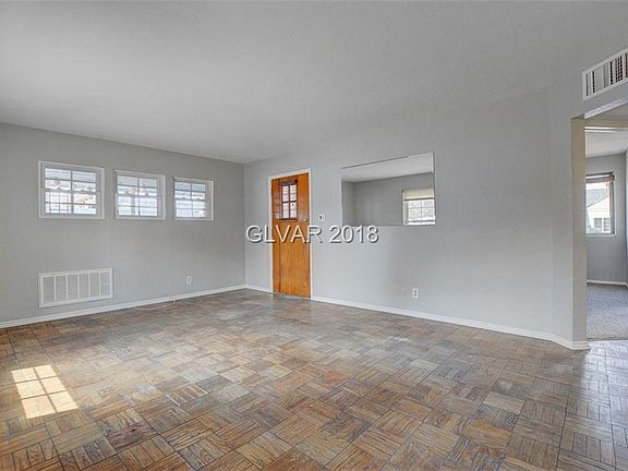 5th image of 1056 Bracken Ave
