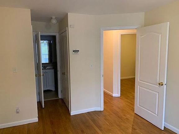 4th image of 7417 10th Ave #2B