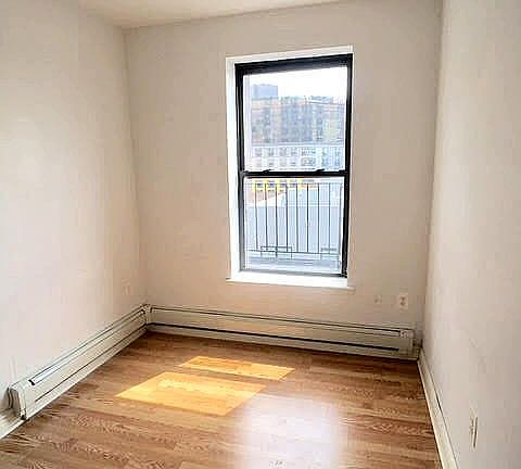4th image of 346 E 134th St APT 5L