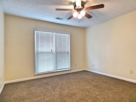 3rd image of 447 Lee Road 2017
