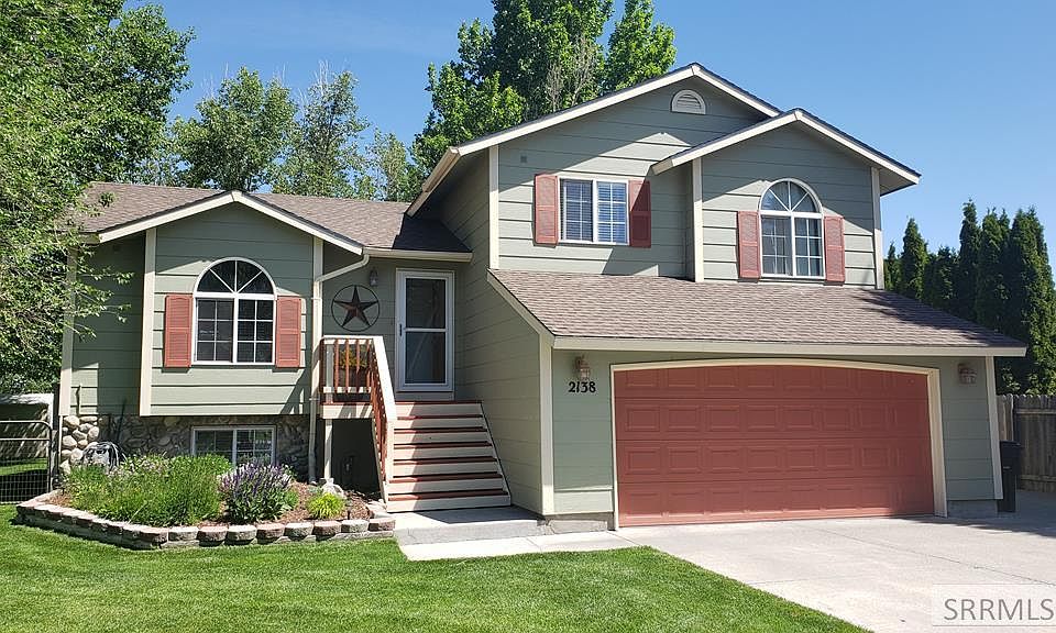 1st image of 2138 W Saddle Ln