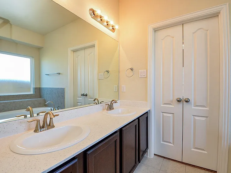 5118 Brookshire Pass Dr — Photo 22