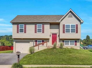 230 Jewel Dr, York, PA 17404