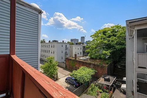 18-20 Marcella St #5 Photo 1