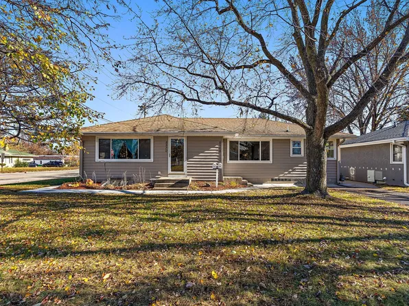 5568-5570 Xenia Ave N, Minneapolis, MN 55429