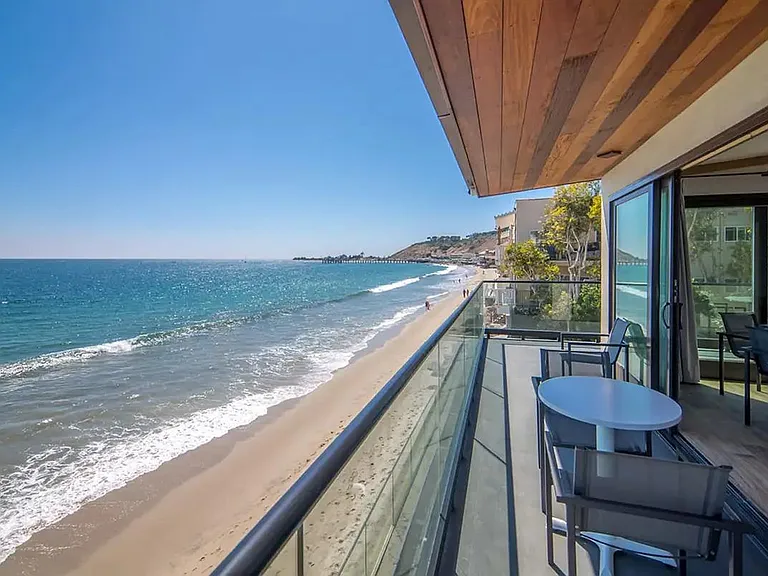 Wrap around balcony