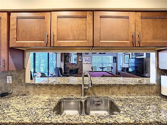 4th image of 11215 Pocket Brook Dr