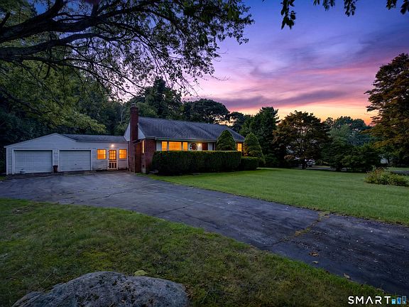 2nd image of 1245 Flanders Road