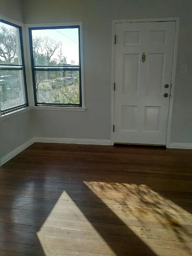 2 bed, 768 sqft, $2,630 — Photo 1