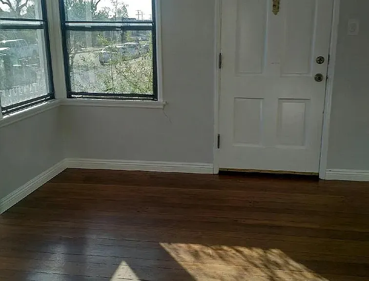 2431 Termino Ave #2431 — Photo 1