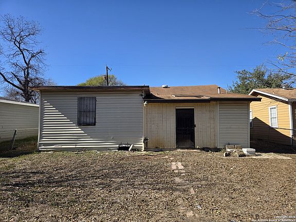 3rd image of 338 Allsup