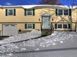 15 Castle Ln, Milford, CT 06460