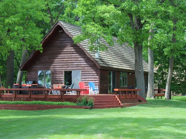 47654 Edgewater Cir, Garrison, MN 56450