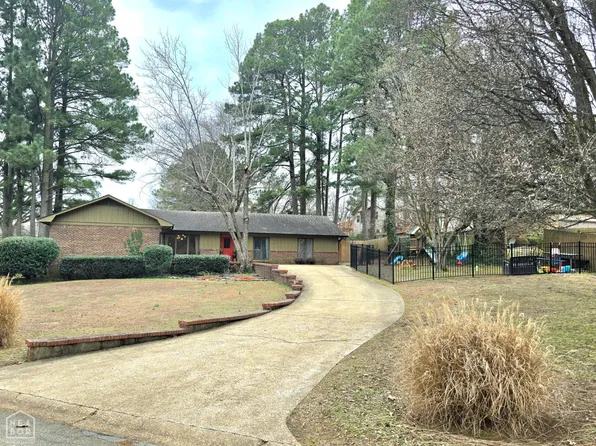 805 Sequoia Dr, Jonesboro, AR 72401