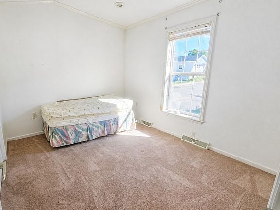 5th image of 7 Matt St #276