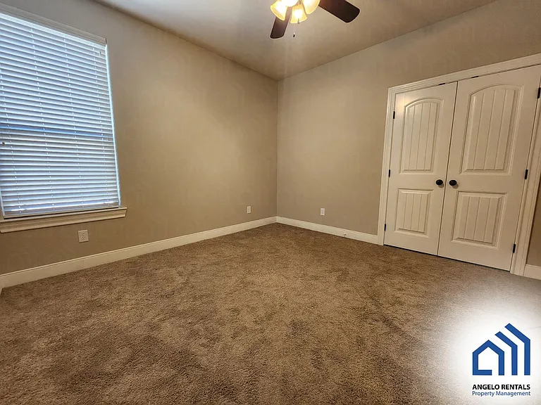 801 Hunters Glen Rd — Photo 12