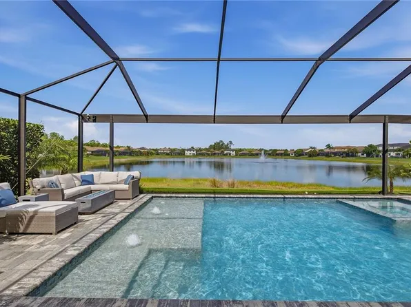 9396 Glenforest DR, NAPLES, FL 34120