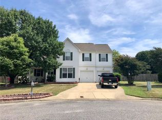 404 Fire Box Ct, Chesapeake, VA 23323