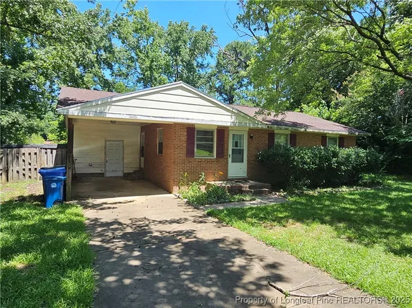 6030 Amstead Ave, Fayetteville, NC 28314