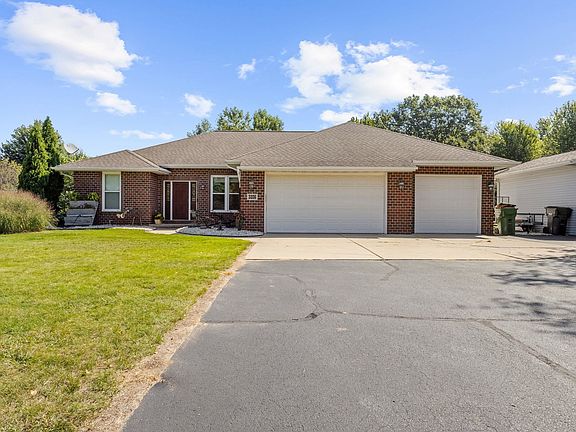 3rd image of 3206 River Forest Hills Dr
