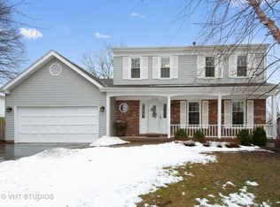 1743 Patricia Ave, Saint Charles, IL 60174