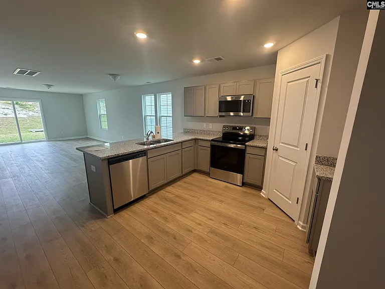 2040 Armada Rd — Photo 3