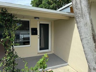 903 NE 7th Street, Hallandale Beach, FL, 33009