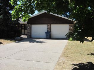 292 68th St SW, Grand Rapids, MI 49548