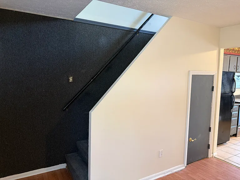 105 Sheila Ct #4 — Photo 3