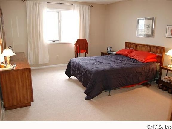 2nd image of 906 Kimry Moor