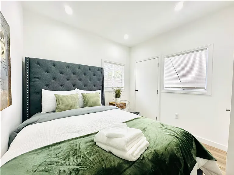 5107 Crenshaw Blvd — Photo 25