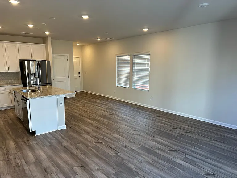 5270 Brailey Cir — Photo 13