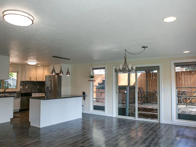 15931 SE Rickshire Ln — Photo 3