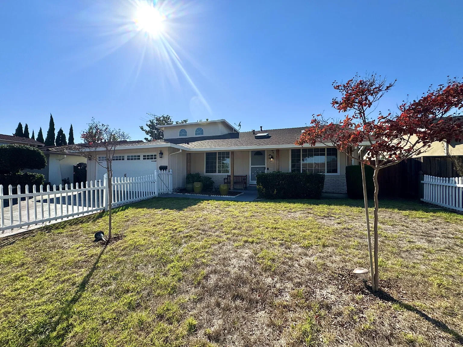 4 bed, 3.0 bath, 2254 sqft, $6,000 — Photo 4