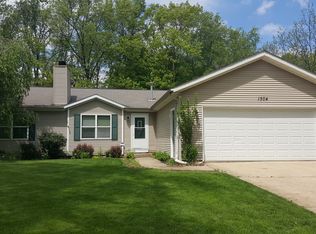 1304 Romence Rd, Portage, MI 49024