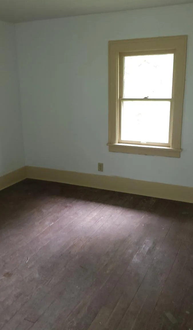 3 bed, 1448 sqft, $1,300 — Photo 2