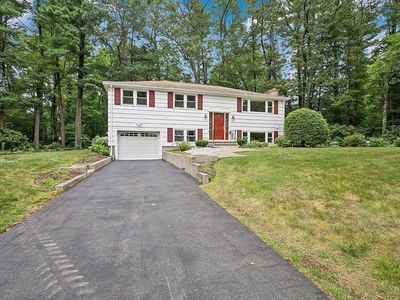 12 Lafayette Ln, Norfolk, MA, 02056