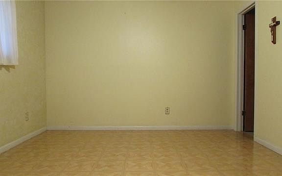 5th image of 5600 Winifred Dr