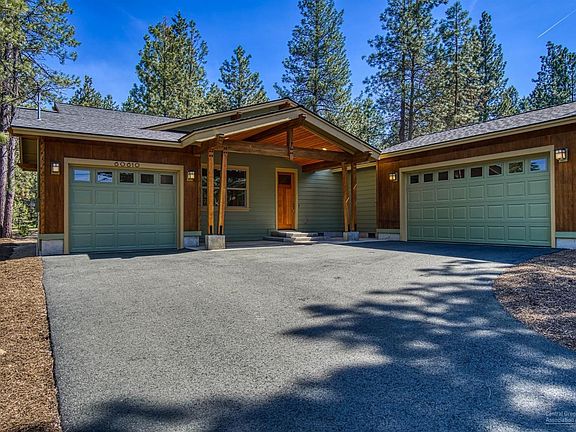 3rd image of 60610 River Bend Dr