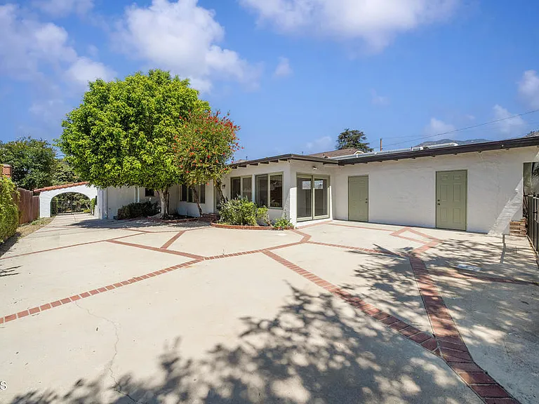 1412 Norton Ave — Photo 37