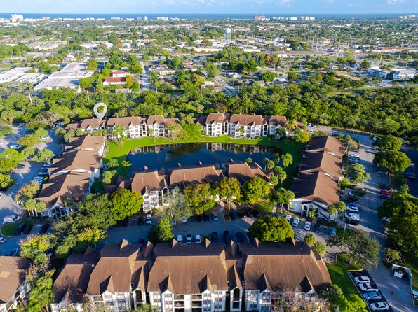 920 Rich Dr, Deerfield Beach, FL
