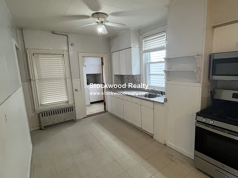 109 Wordsworth St #1 — Photo 6