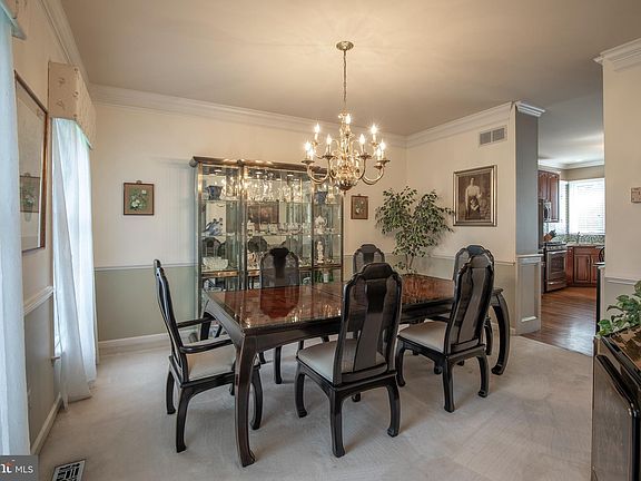 4th image of 1300 Blossom Ct
