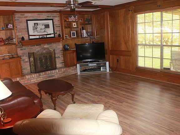 2nd image of 15710 Crestbrook Dr
